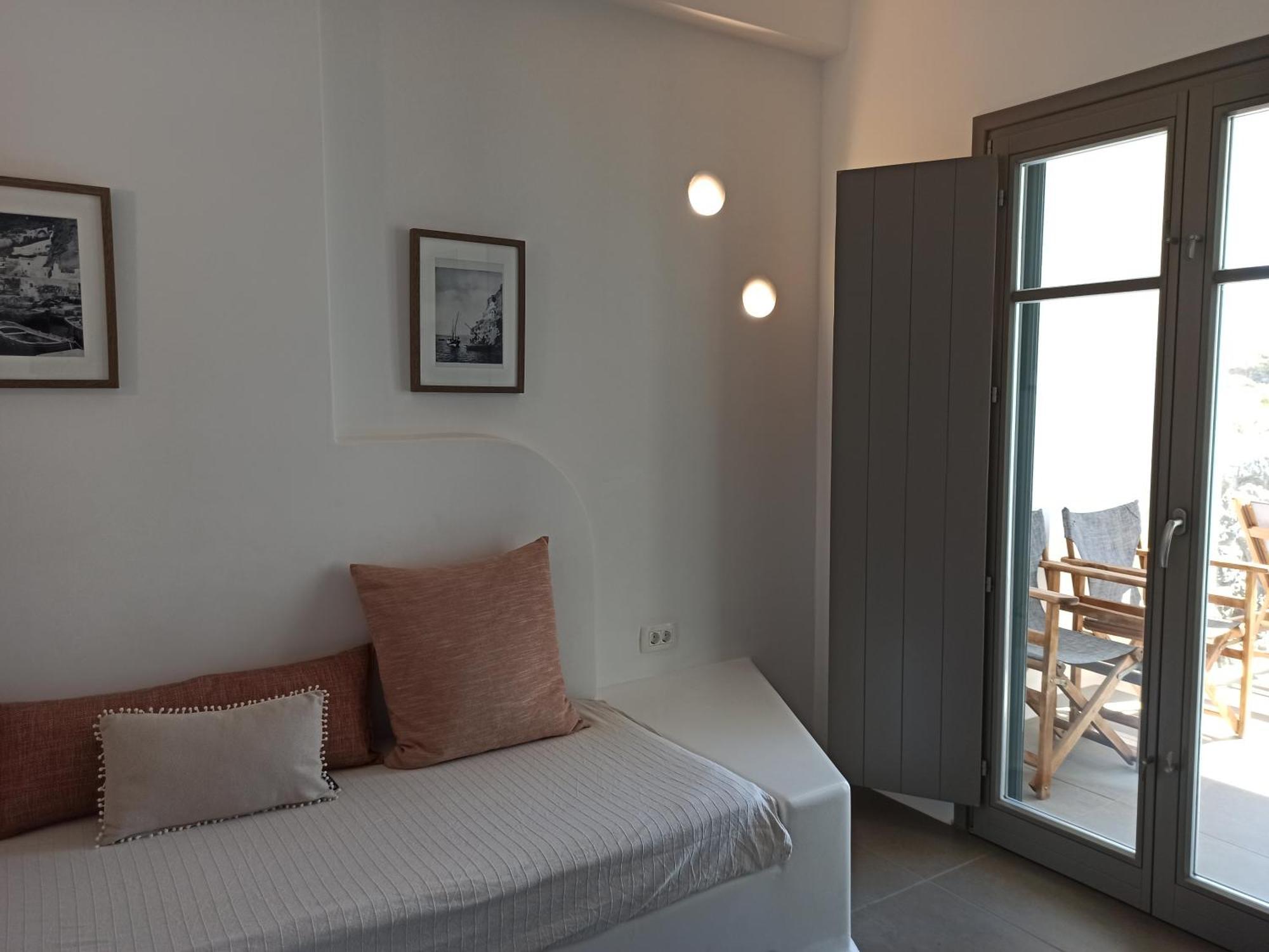 Amphitrite Suites Santorini Vóthon Zewnętrze zdjęcie